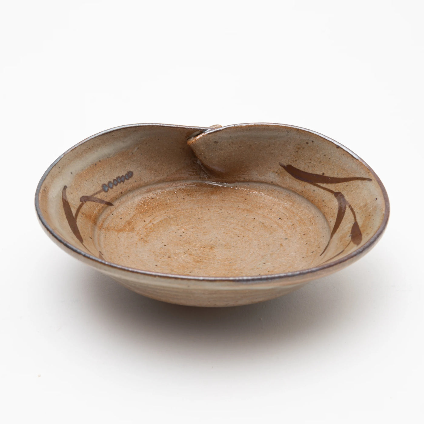 Nakazato Tarouemon E-Karatsu Clam Shape Mukozuke Serving Dish